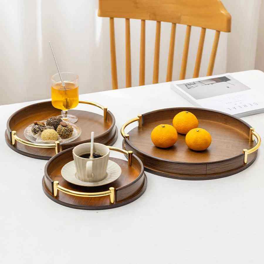 Bandeja Luxuosa de Madeira de Acácia com Detalhes Dourados