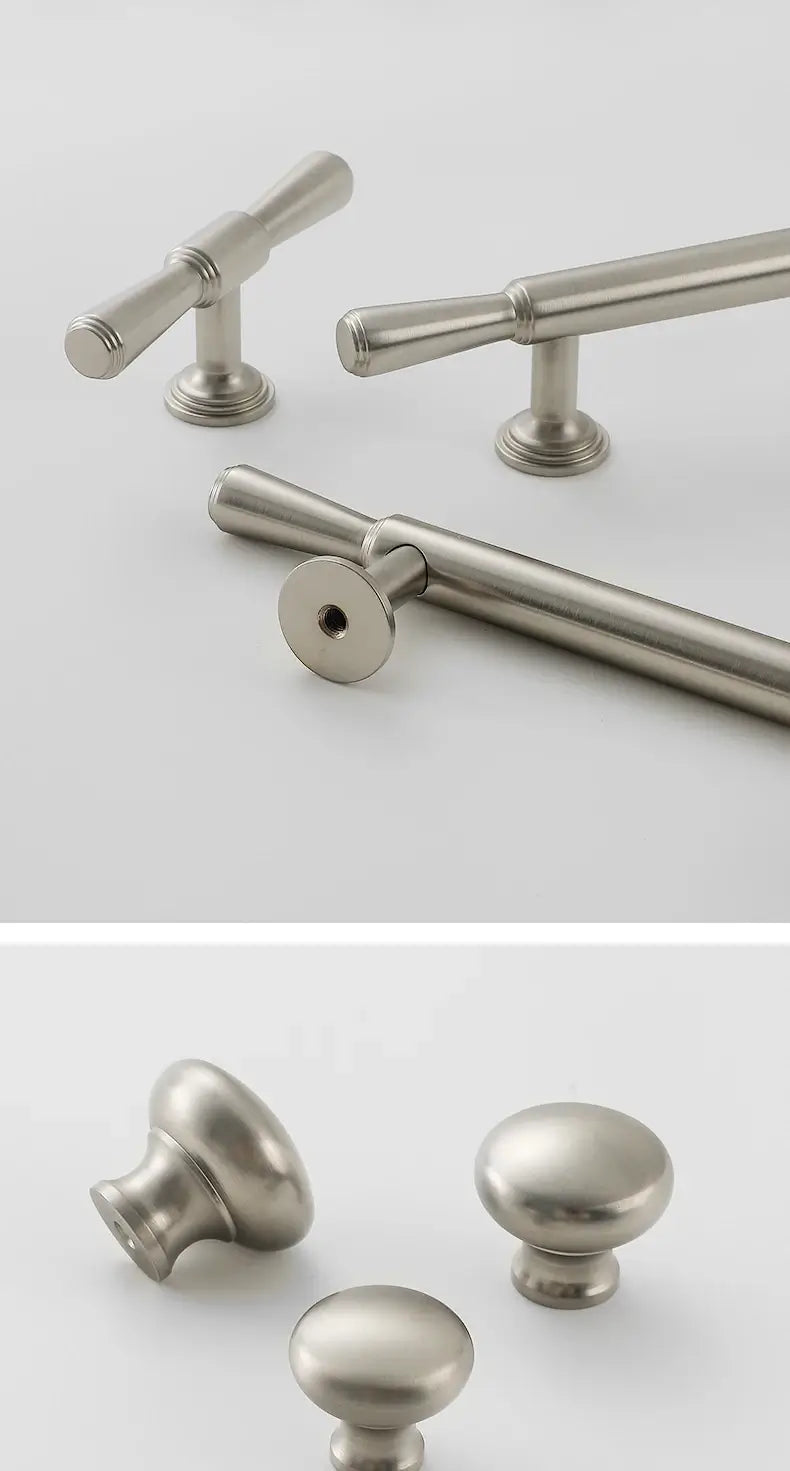 Puxadores de Móveis em Latão Prateado