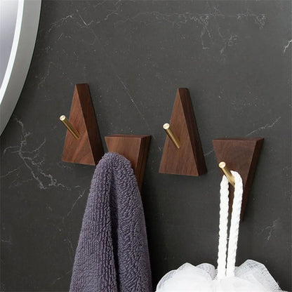 Gancho Triangular de Madeira e Latão para Decoração
