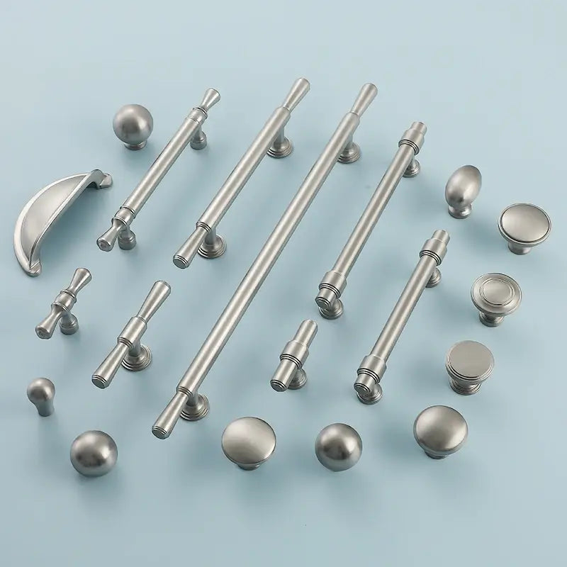 Puxadores de Móveis em Latão Prateado