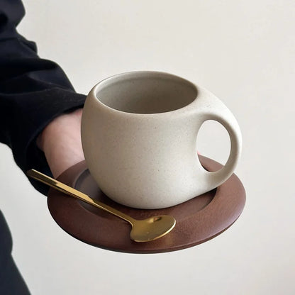 Xícara e Pires Premium de Café em Cerâmica com Colher Dourada