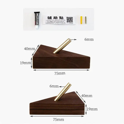 Gancho Triangular de Madeira e Latão para Decoração