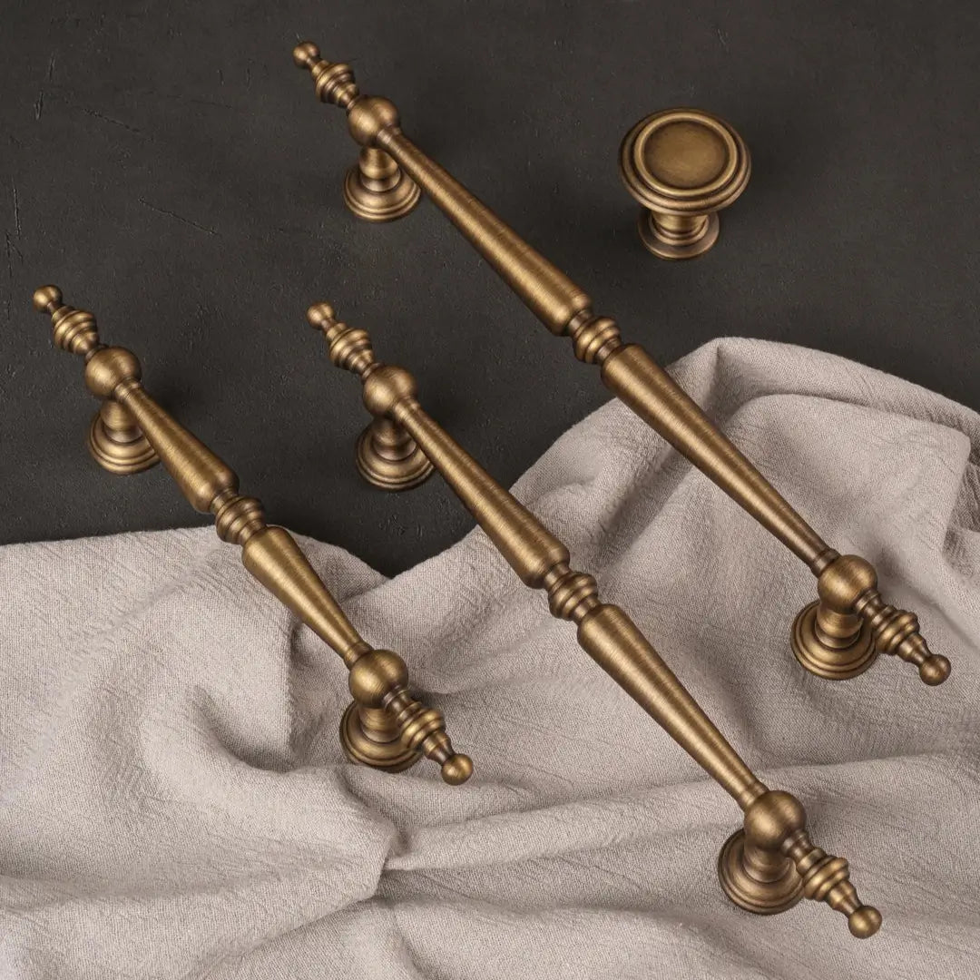 Puxador de Móveis em Latão