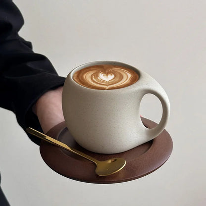 Xícara e Pires Premium de Café em Cerâmica com Colher Dourada