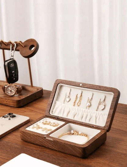 Caixa de Joias em Madeira Nobre