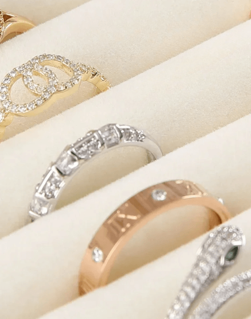 Caixa de Joias em Madeira Nobre